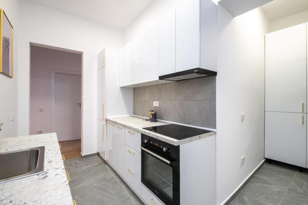 Gorgeous Bucharest Apartments Old Town Esterno foto