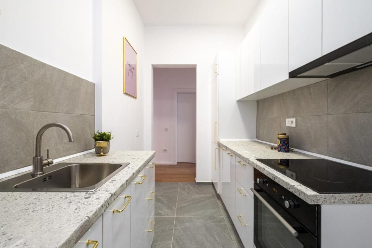 Gorgeous Bucharest Apartments Old Town Esterno foto