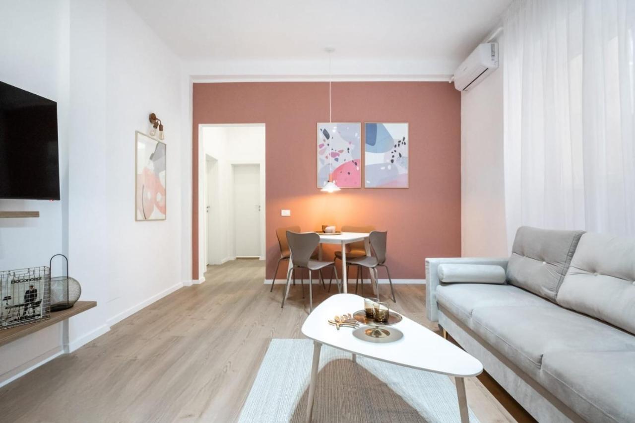 Gorgeous Bucharest Apartments Old Town Esterno foto